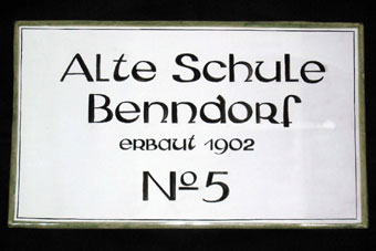 Hauszeichen Alte Schule Benndort