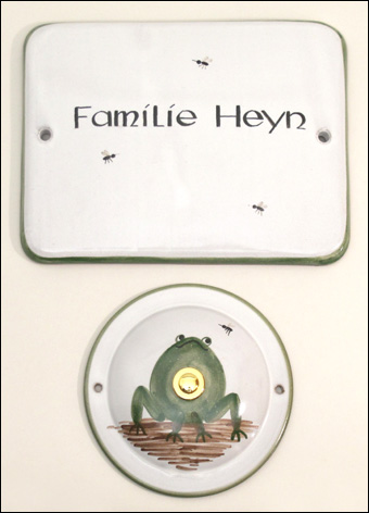 Türschild, Sonderanfertigung und Klingelknopf