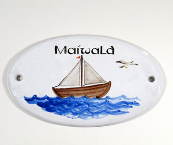 großes Türschild mit Sondermotiv Segelboot